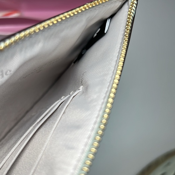 New! Kate Spade Lucy Day Tripper Wristlet - Daisy Floral - Picture 8 of 8